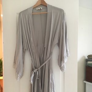 Women’s Jersey Knit Robe in Grey